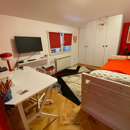 Apartment Stan U Lepom I Mrnom Delu Beograda *